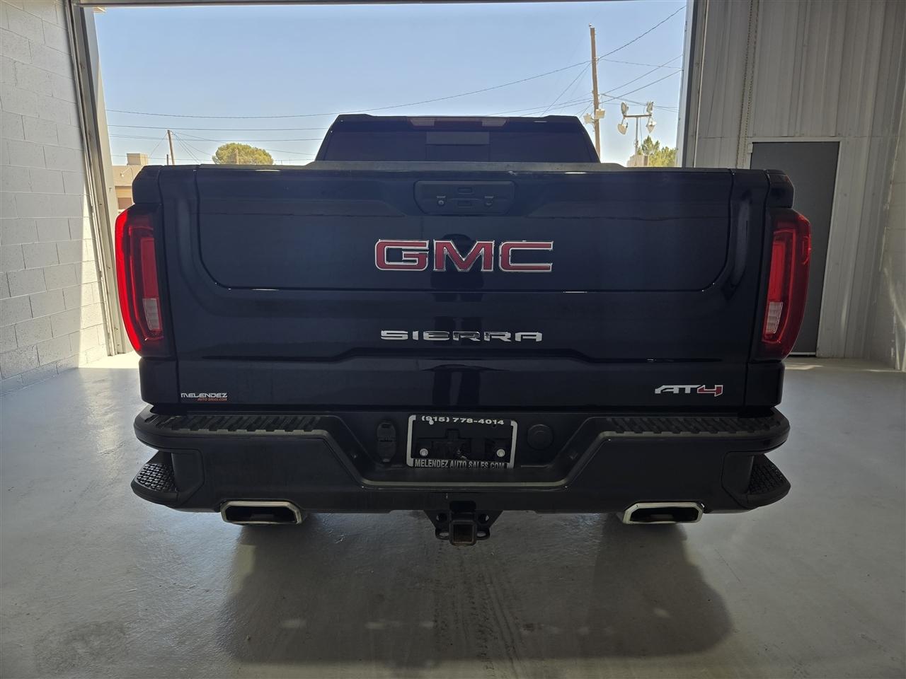 GMC Sierra 1500 Limited AT4 Crew Cab Long Box 4WD 2022