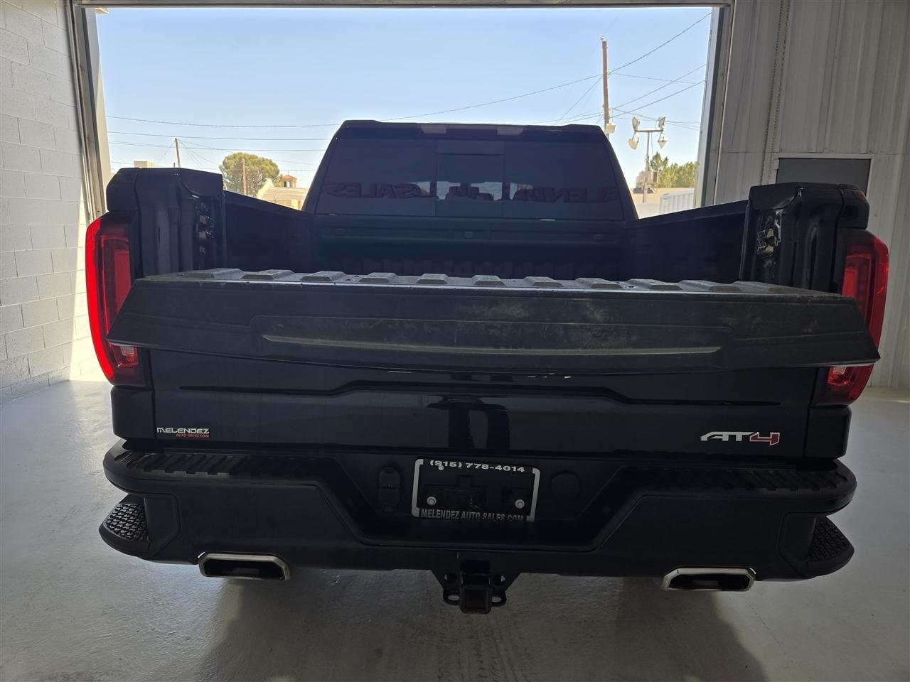 GMC Sierra 1500 Limited AT4 Crew Cab Long Box 4WD 2022