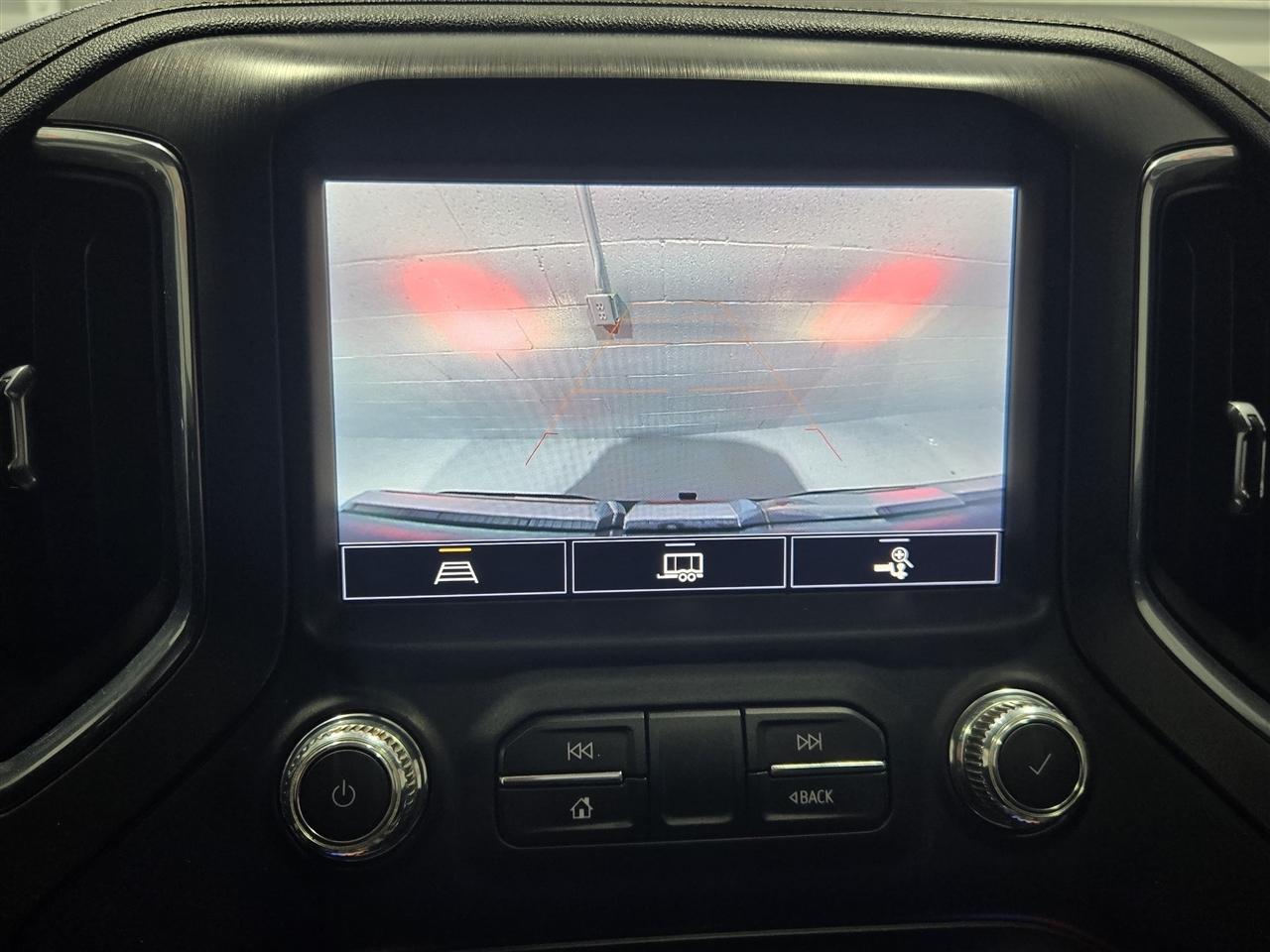 GMC Sierra 1500 Limited AT4 Crew Cab Long Box 4WD 2022