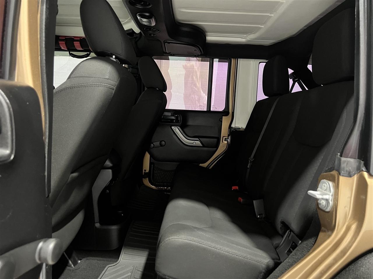 Jeep Wrangler Unlimited Sport 4WD 2015