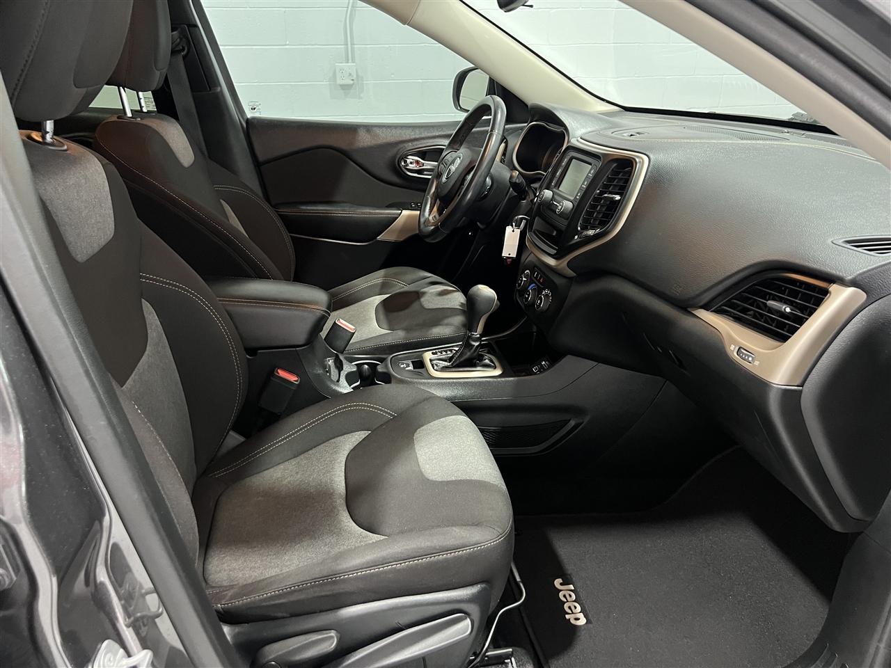 Jeep Cherokee Latitude FWD 2018