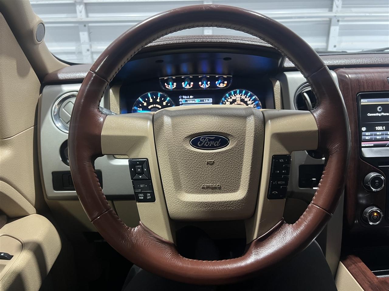 Ford F-150 King-Ranch SuperCrew 5.5-ft. Bed 4WD 2014