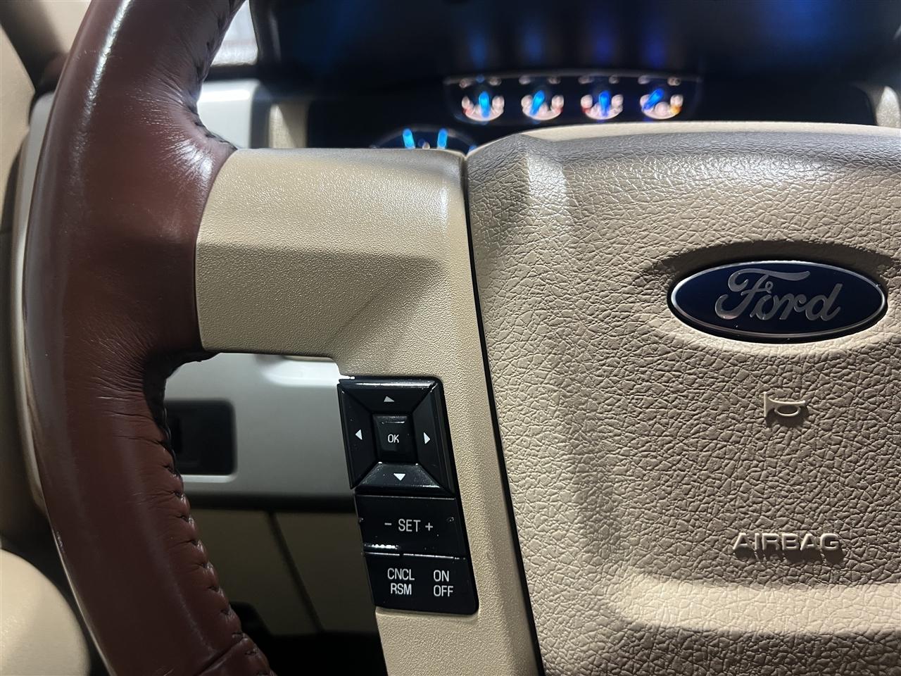 Ford F-150 King-Ranch SuperCrew 5.5-ft. Bed 4WD 2014