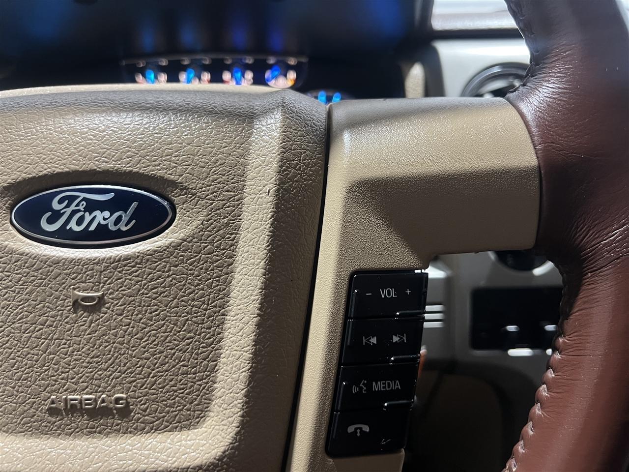 Ford F-150 King-Ranch SuperCrew 5.5-ft. Bed 4WD 2014