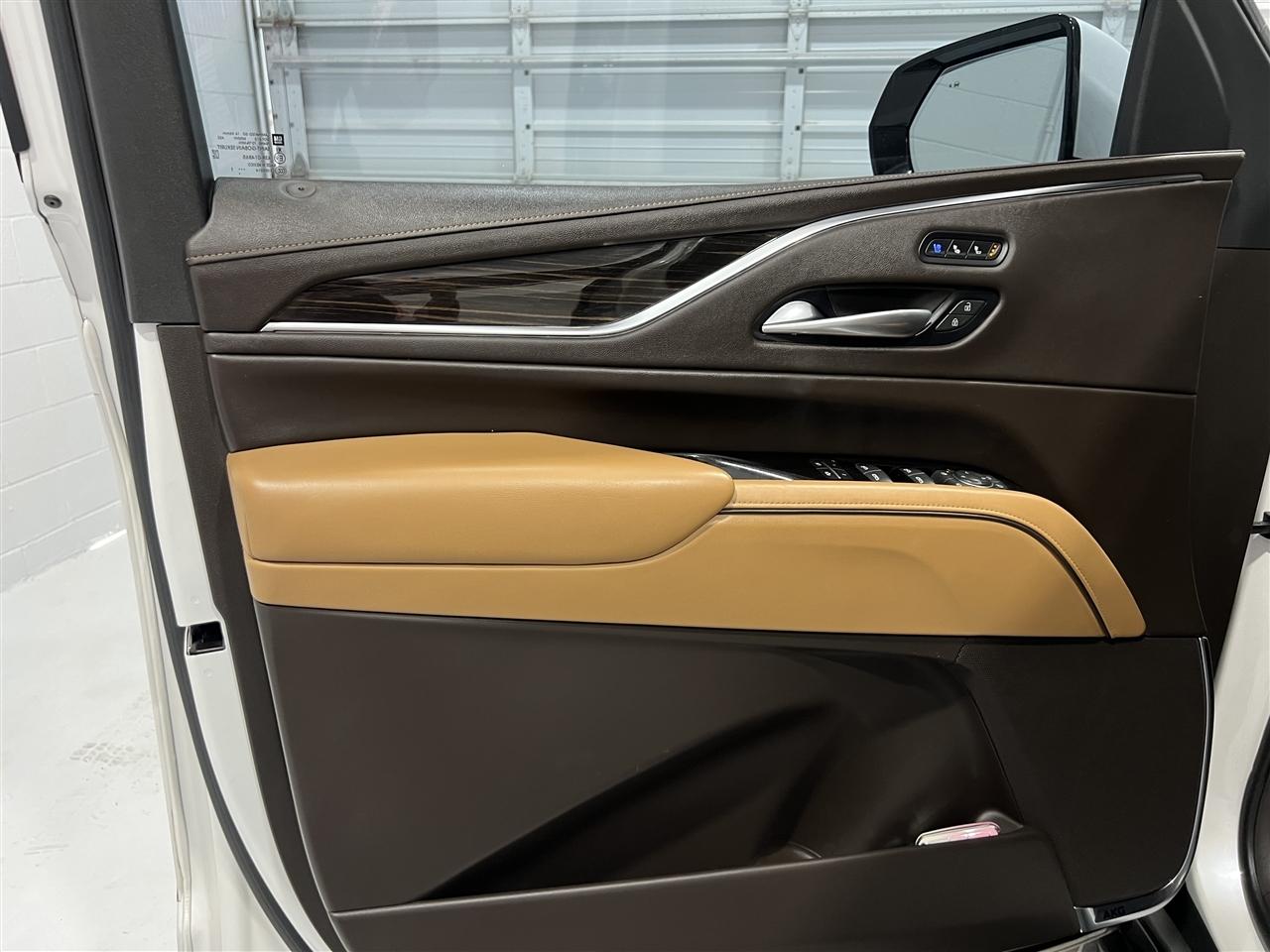 Cadillac Escalade Premium Luxury AWD 2022