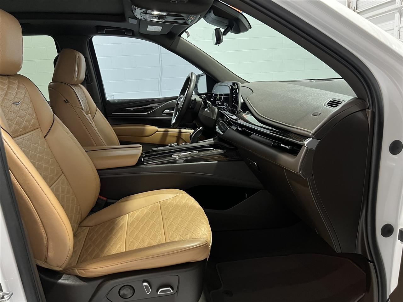 Cadillac Escalade Premium Luxury AWD 2022