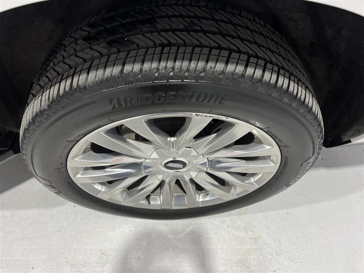 Cadillac Escalade Premium Luxury AWD 2022