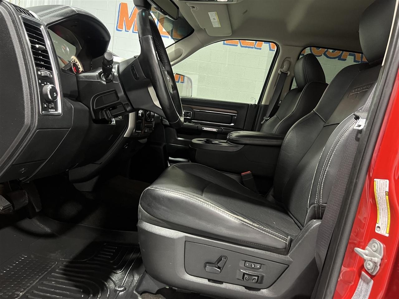 RAM 2500 Laramie Crew Cab SWB 4WD 2017