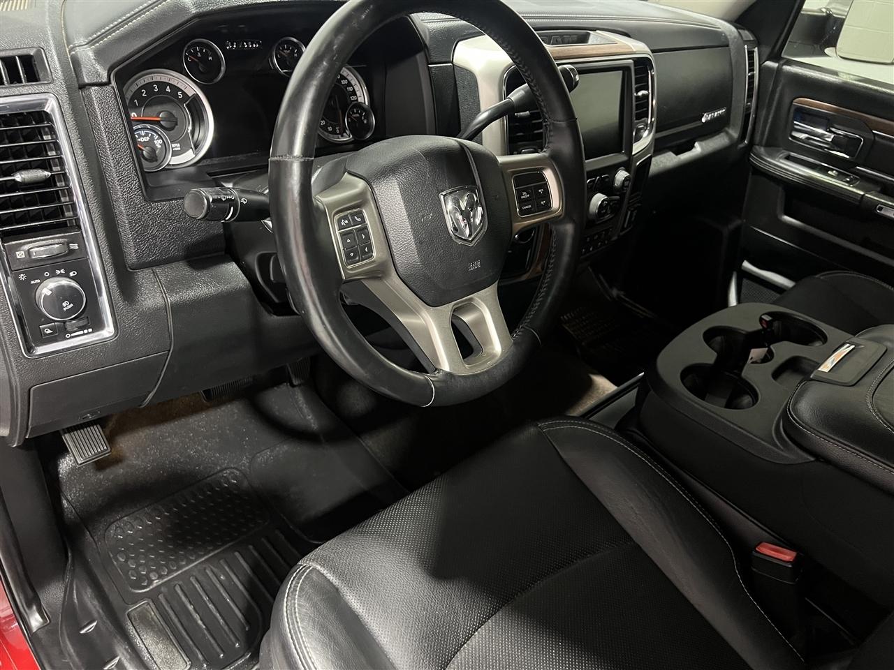 RAM 2500 Laramie Crew Cab SWB 4WD 2017