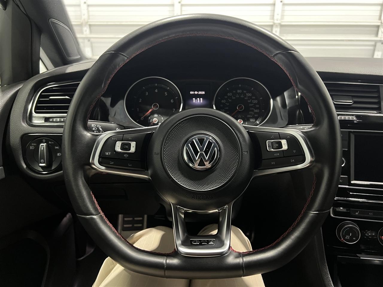 Volkswagen Golf GTI S 6M 2021