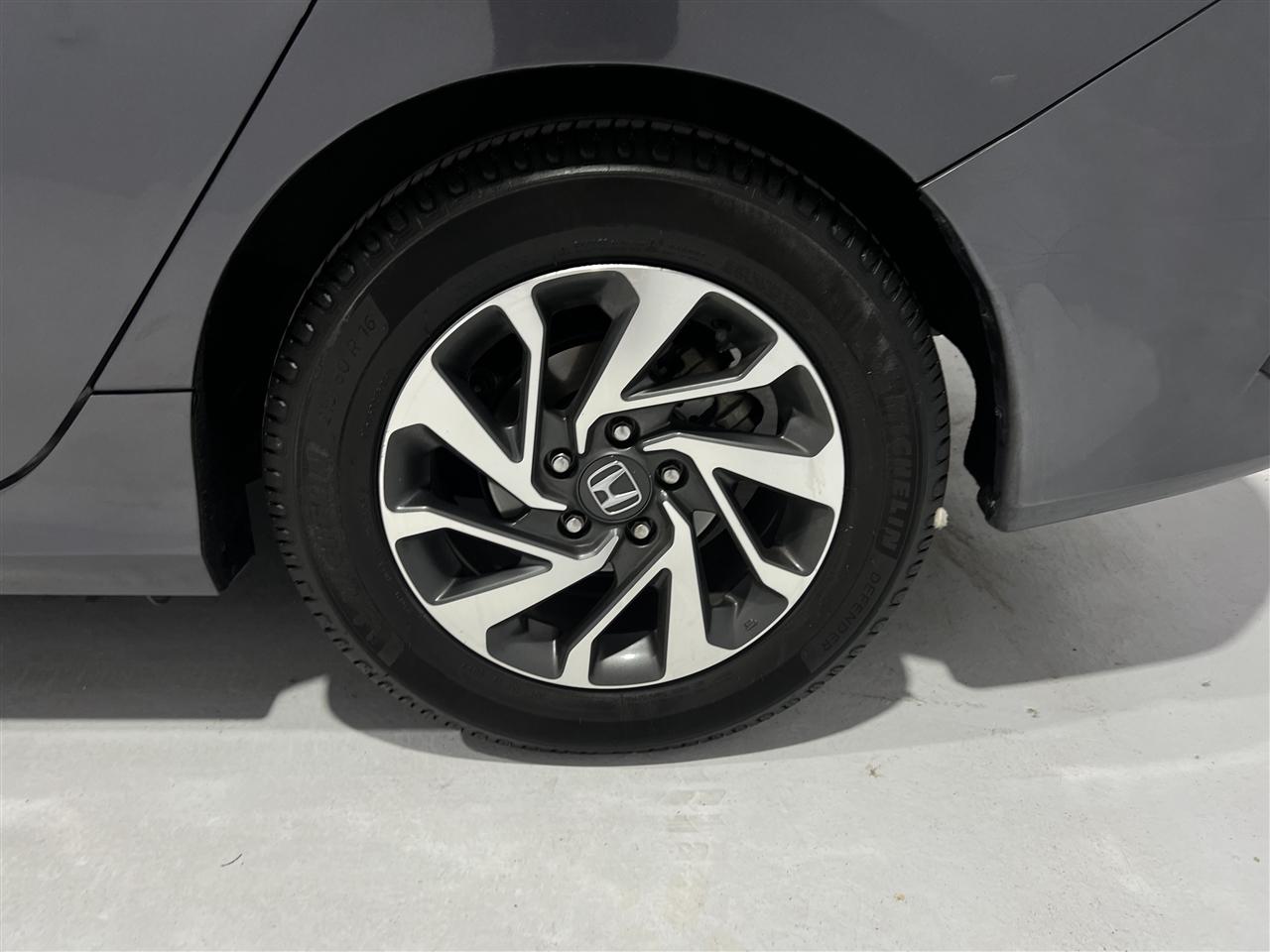 Honda Civic EX Sedan CVT 2016