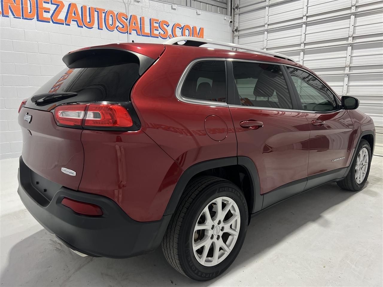 Jeep Cherokee Latitude FWD 2017