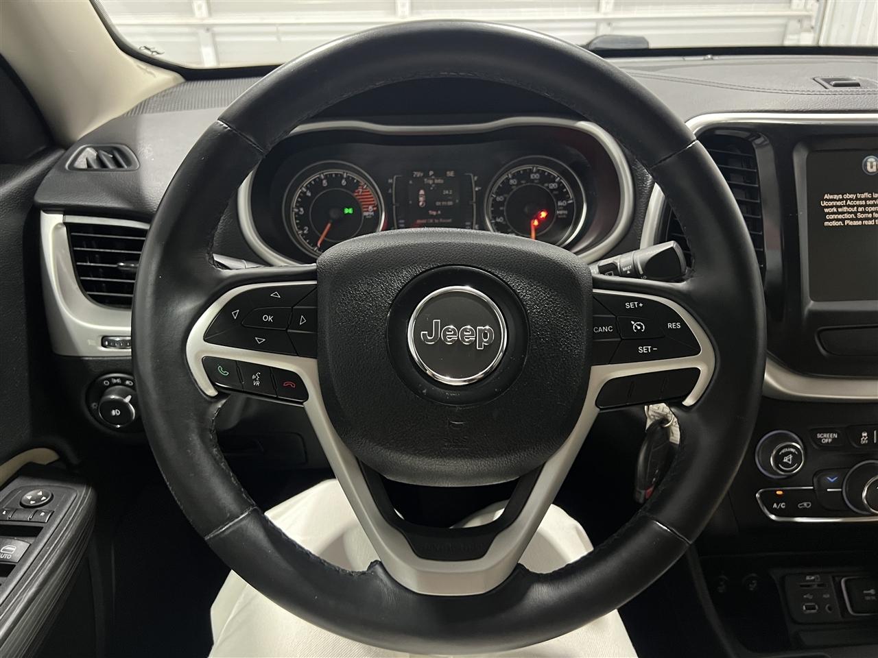 Jeep Cherokee Latitude FWD 2017