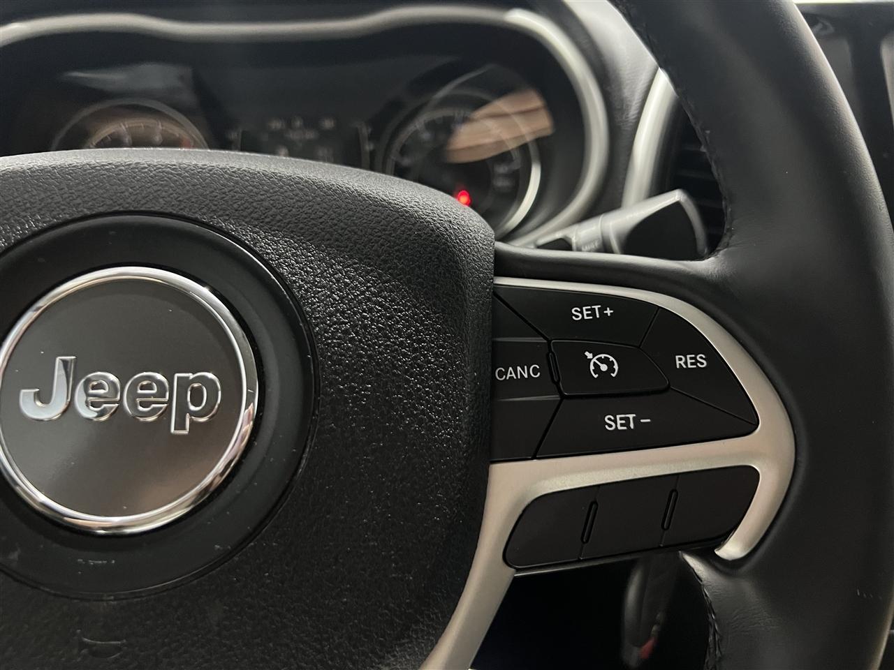 Jeep Cherokee Latitude FWD 2017