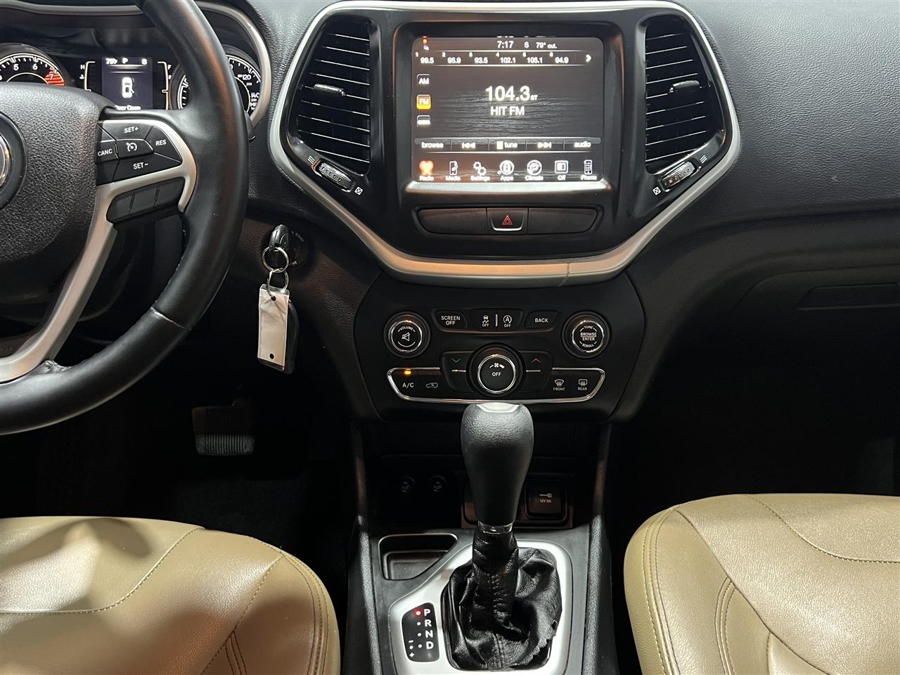 Jeep Cherokee Latitude FWD 2017