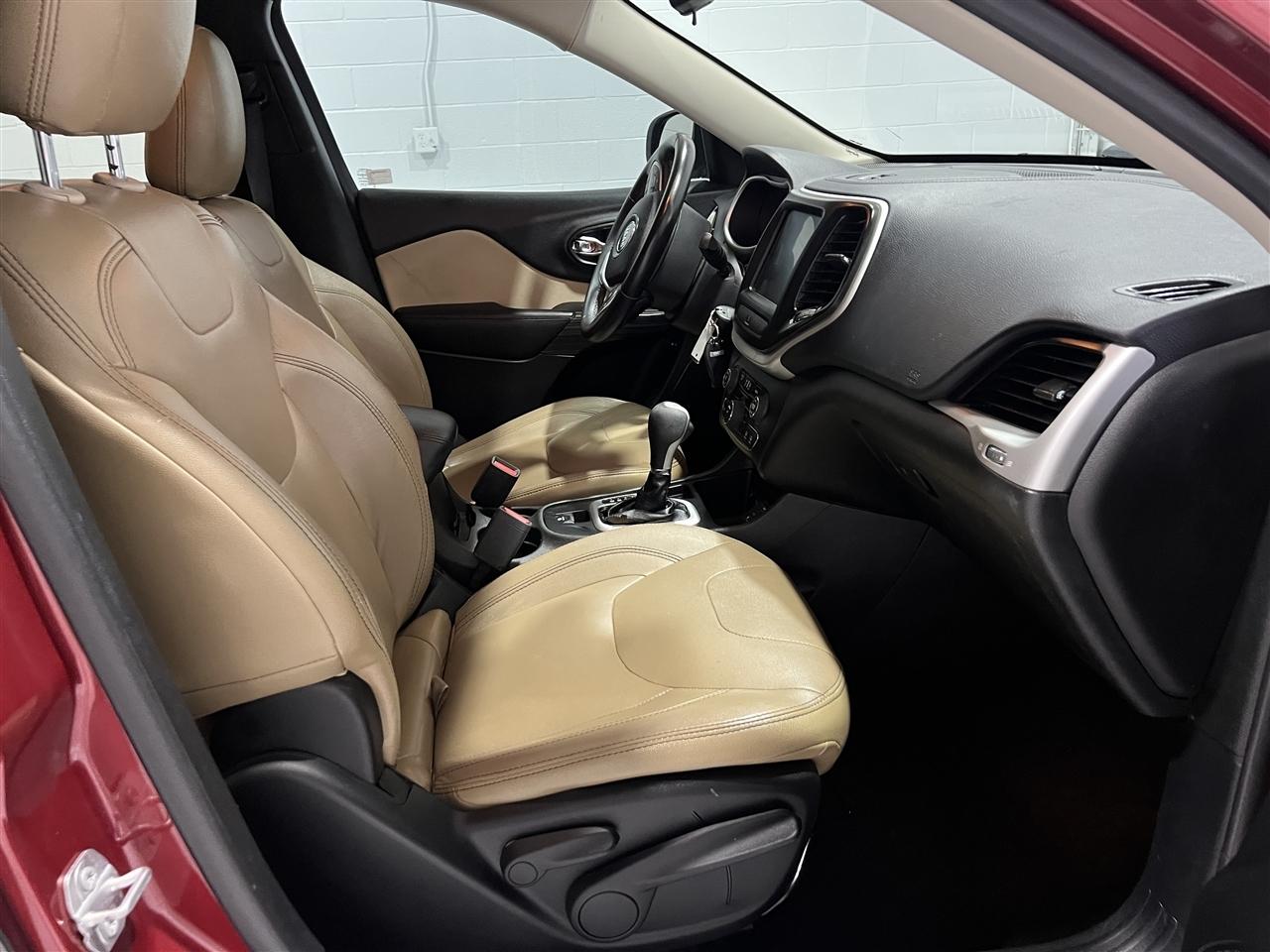 Jeep Cherokee Latitude FWD 2017