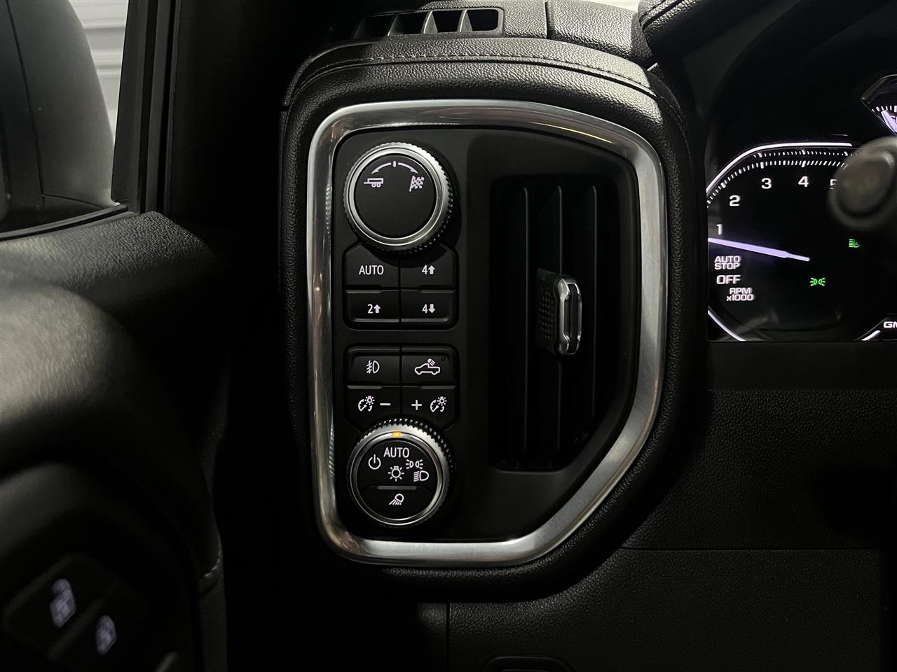 GMC Sierra 1500 SLT Crew Cab Long Box 4WD 2019