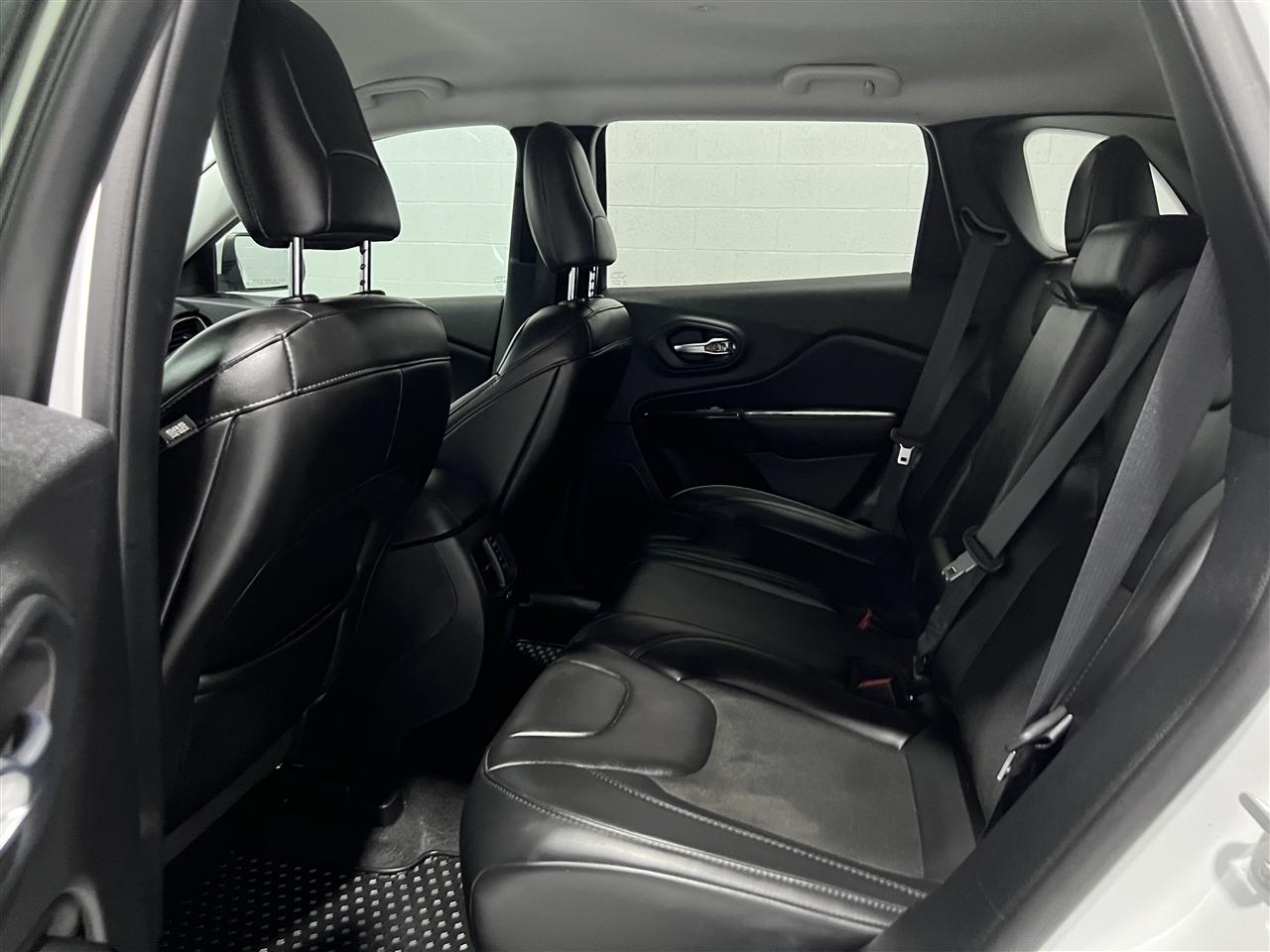 Jeep Cherokee Latitude Plus FWD 2019