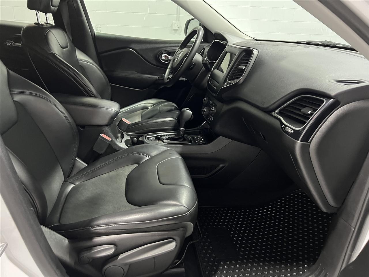 Jeep Cherokee Latitude Plus FWD 2019