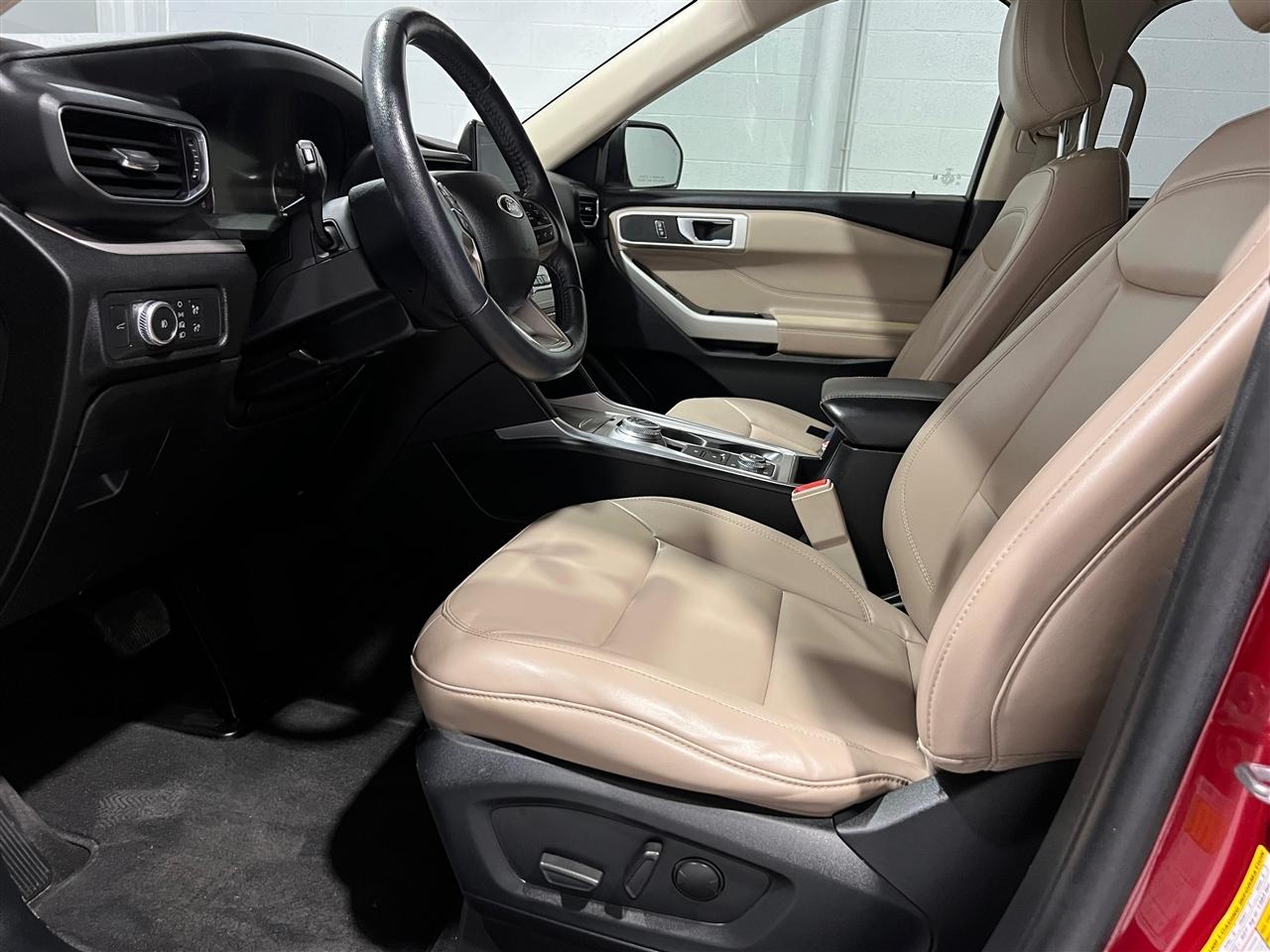 Ford Explorer XLT AWD 2021