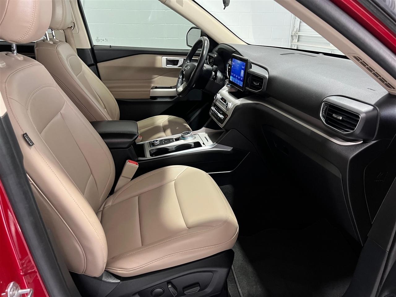 Ford Explorer XLT AWD 2021