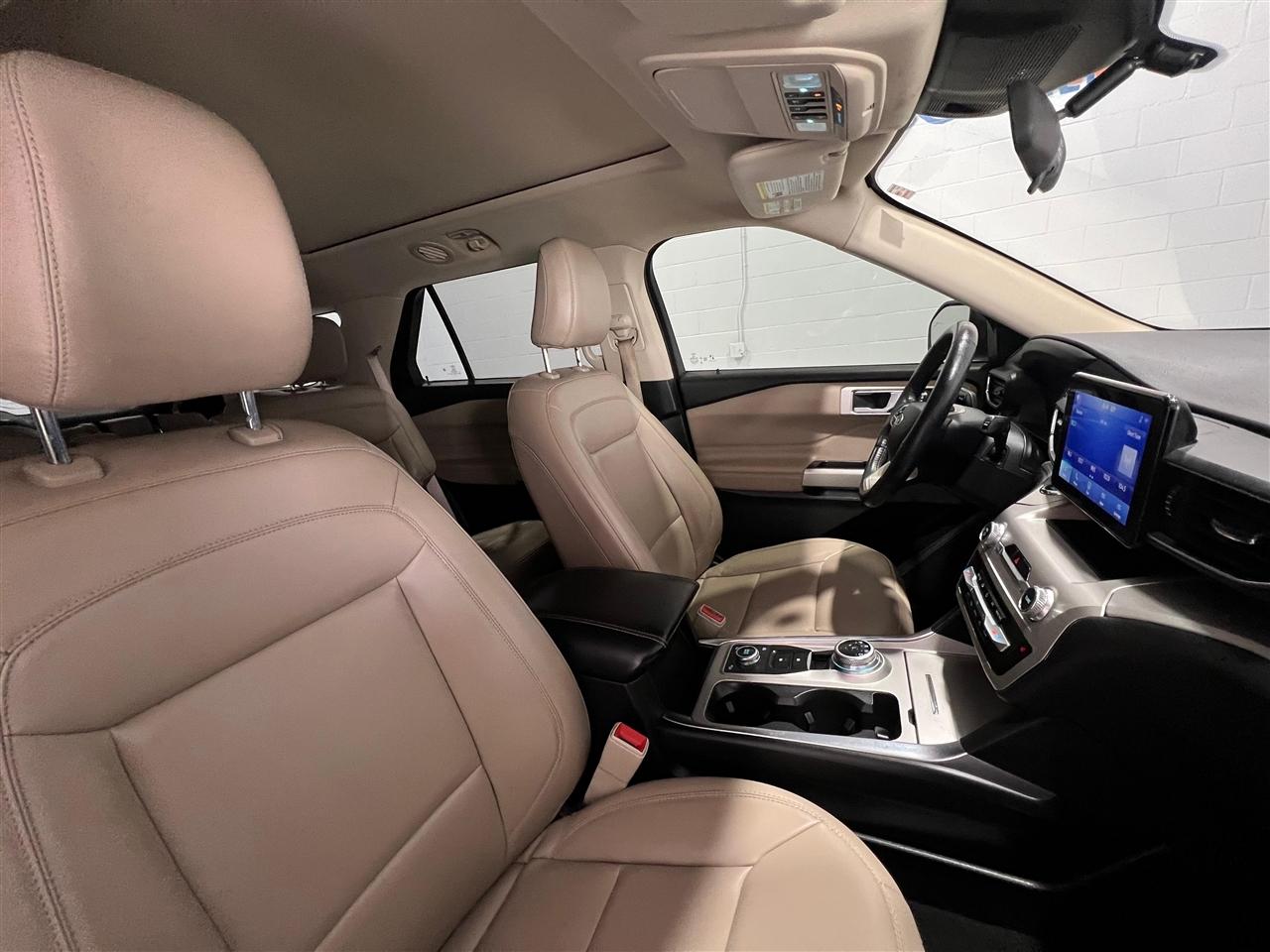 Ford Explorer XLT AWD 2021