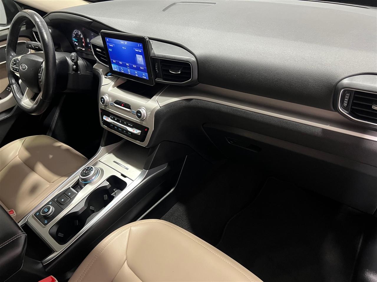 Ford Explorer XLT AWD 2021