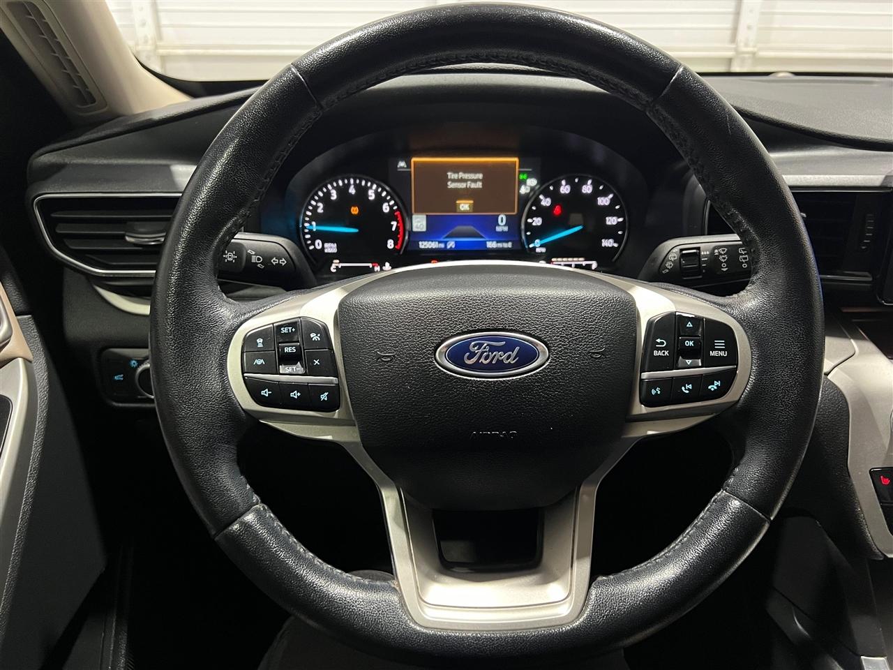 Ford Explorer XLT AWD 2021