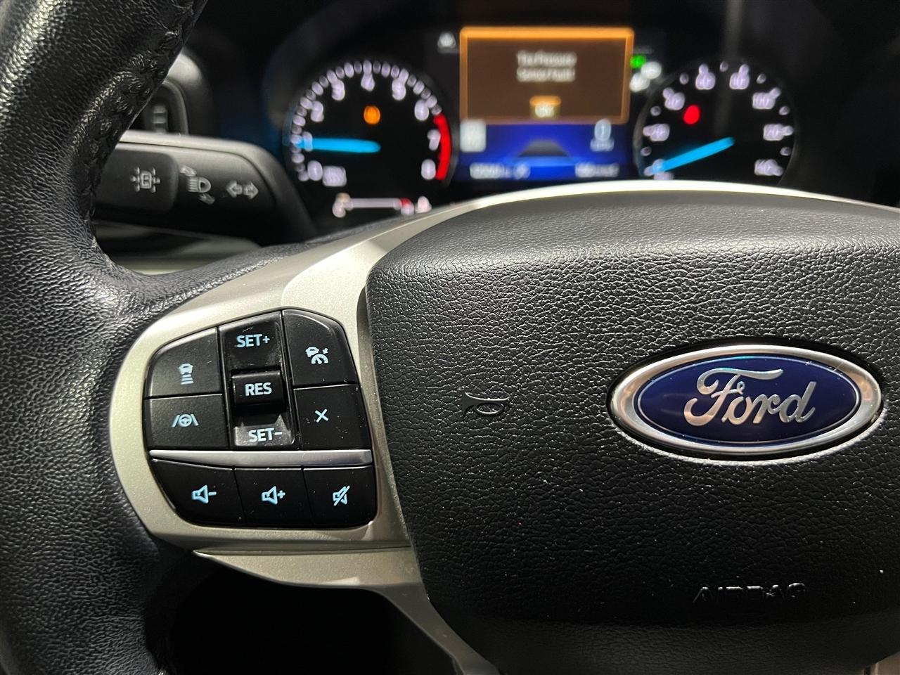 Ford Explorer XLT AWD 2021