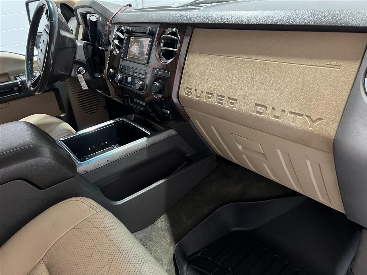 Ford F-250 SD XL Crew Cab 4WD 2012