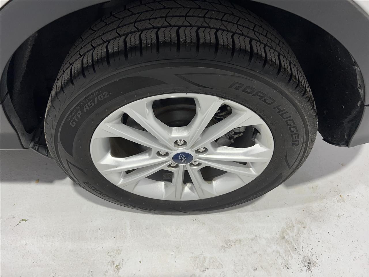 Ford Escape SEL FWD 2019