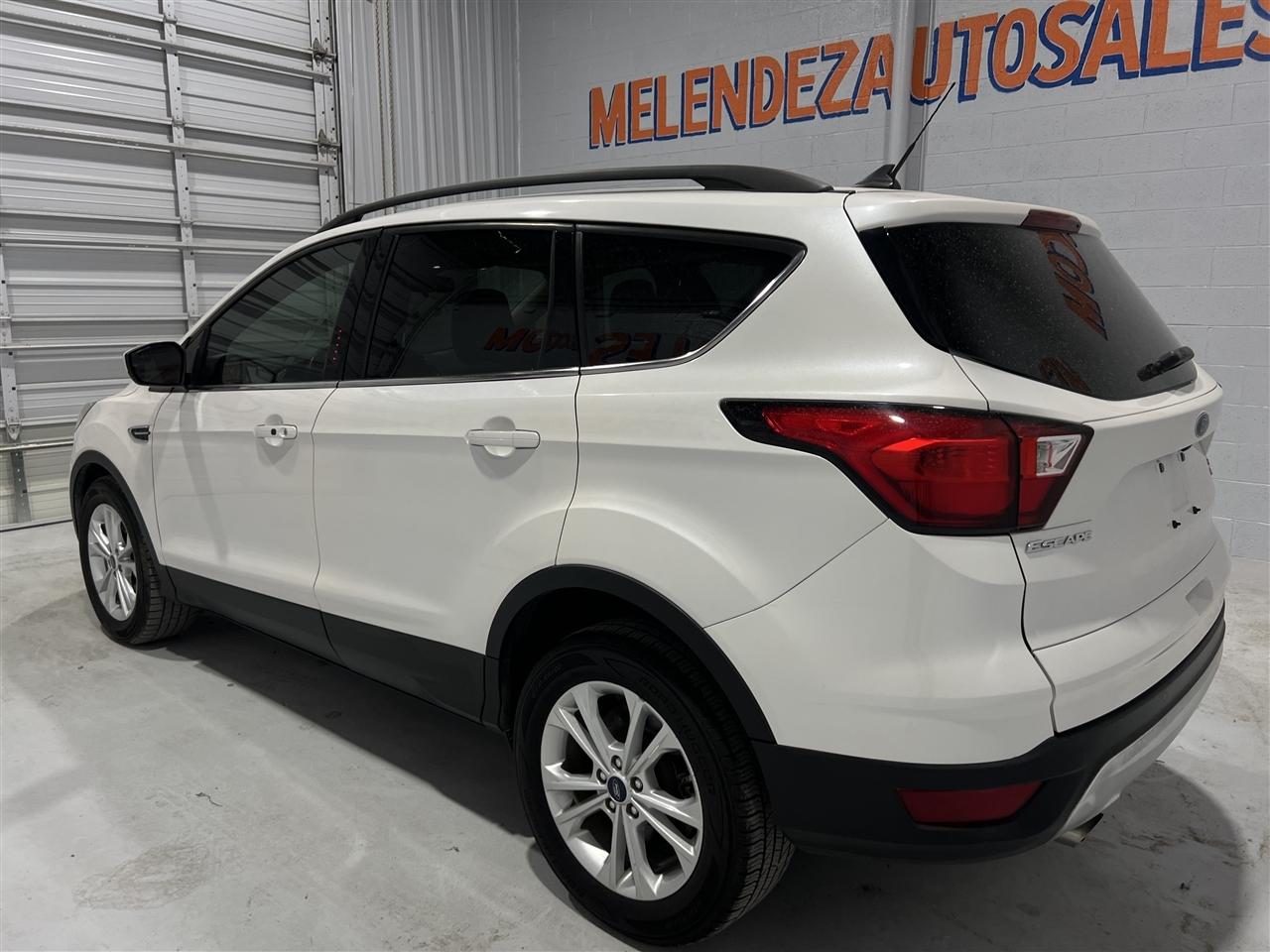 Ford Escape SEL FWD 2019