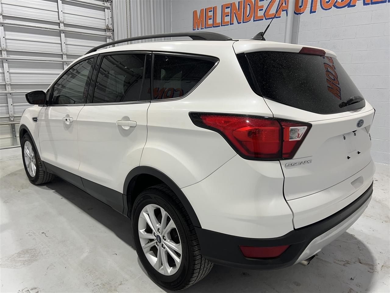 Ford Escape SEL FWD 2019