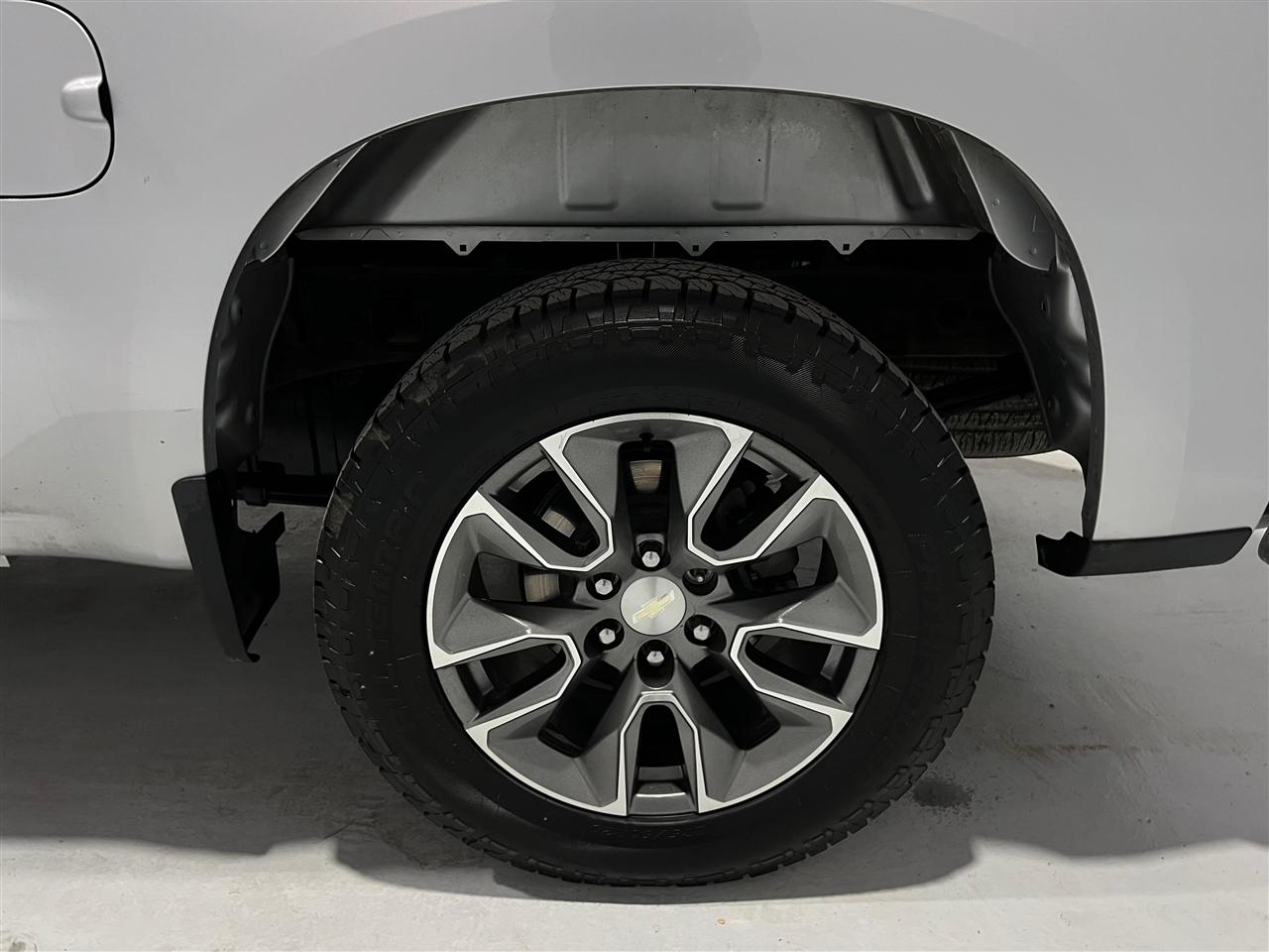 Chevrolet Silverado 1500 LT Crew Cab 2WD 2021