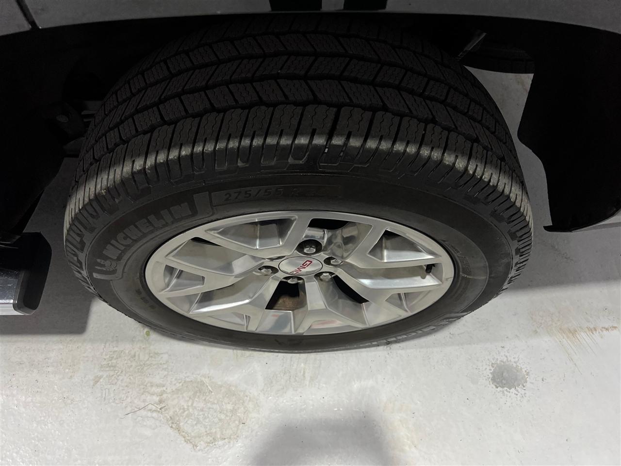 GMC Yukon SLE 4WD 2019