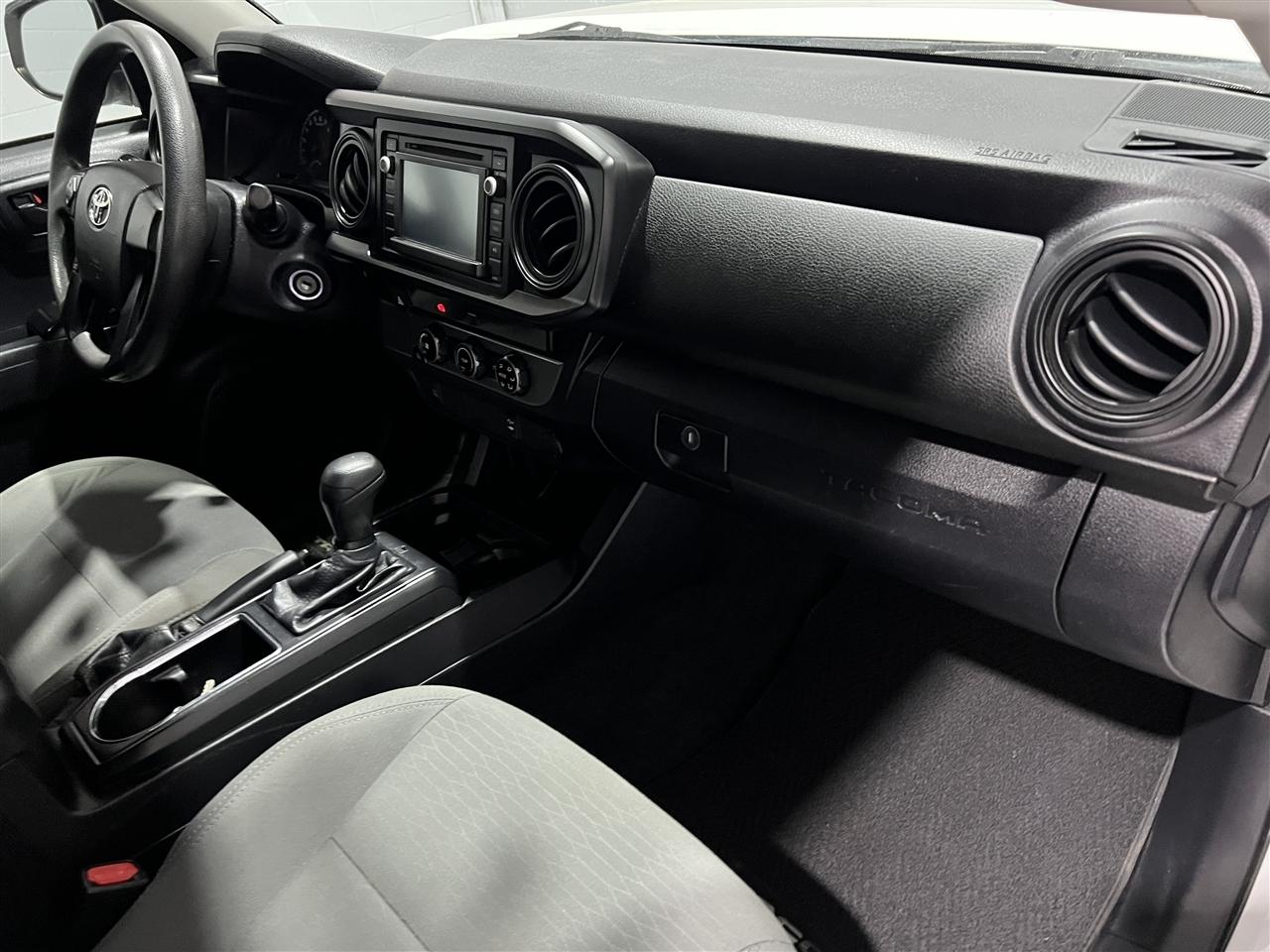 Toyota Tacoma SR5 Access Cab I4 6AT 2WD 2016