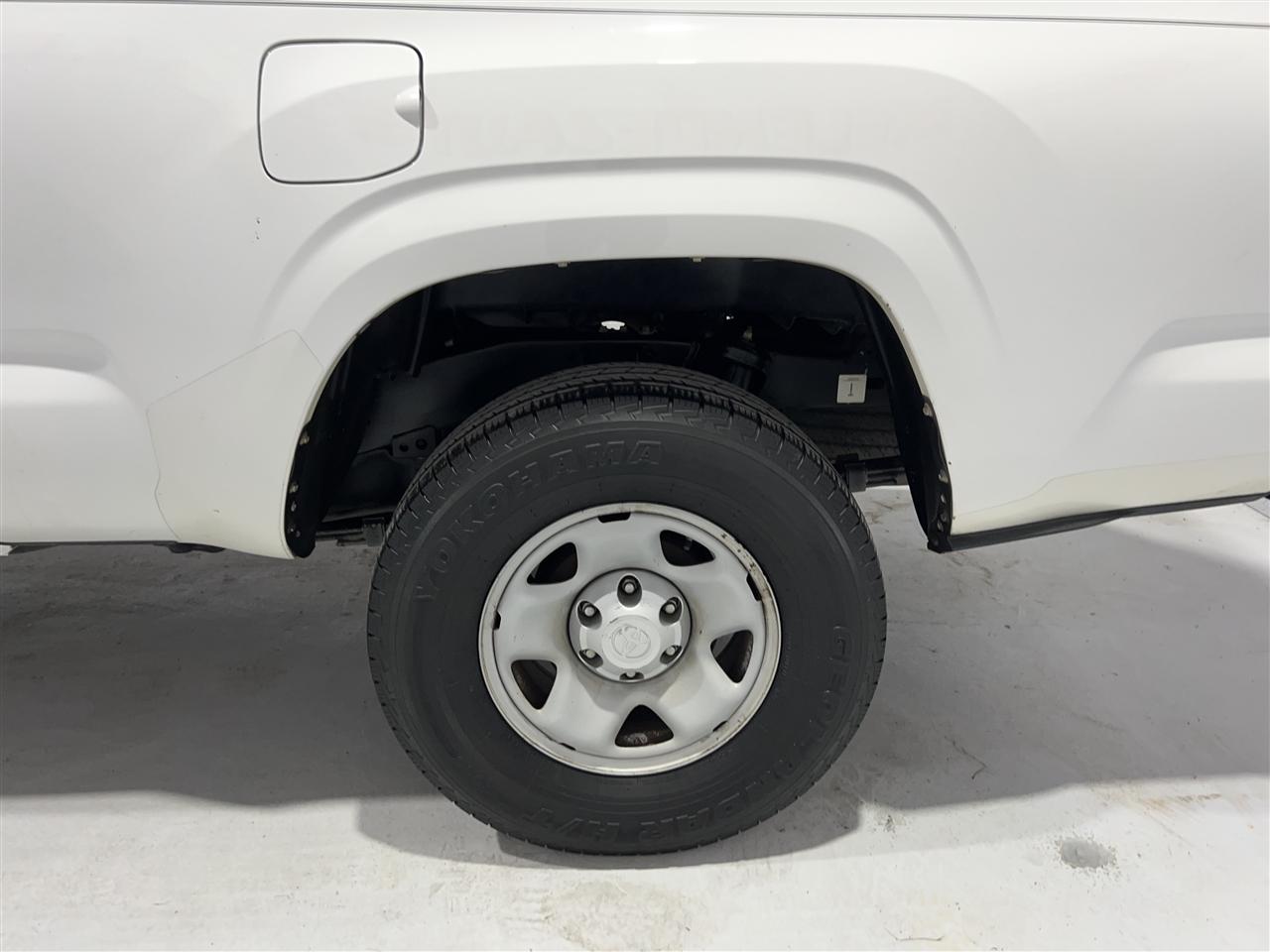 Toyota Tacoma SR5 Access Cab I4 6AT 2WD 2016