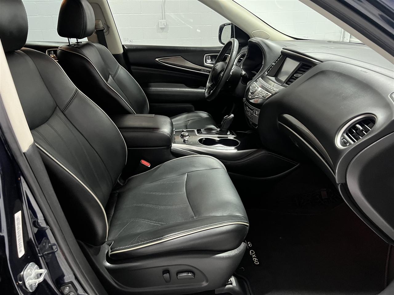 Infiniti QX60 PURE 2019