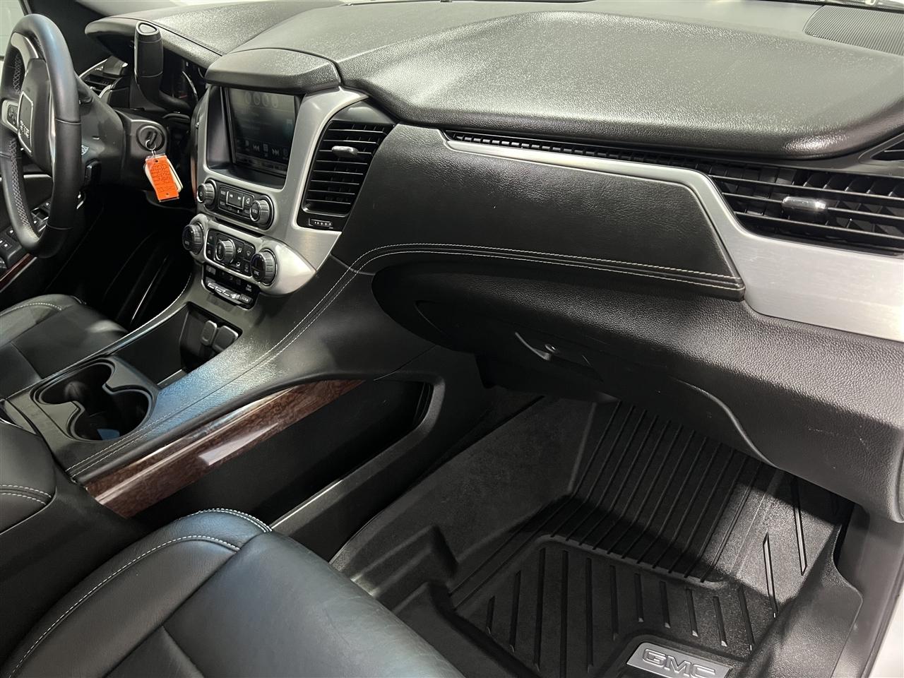 GMC Yukon XL SLE 2WD 2018