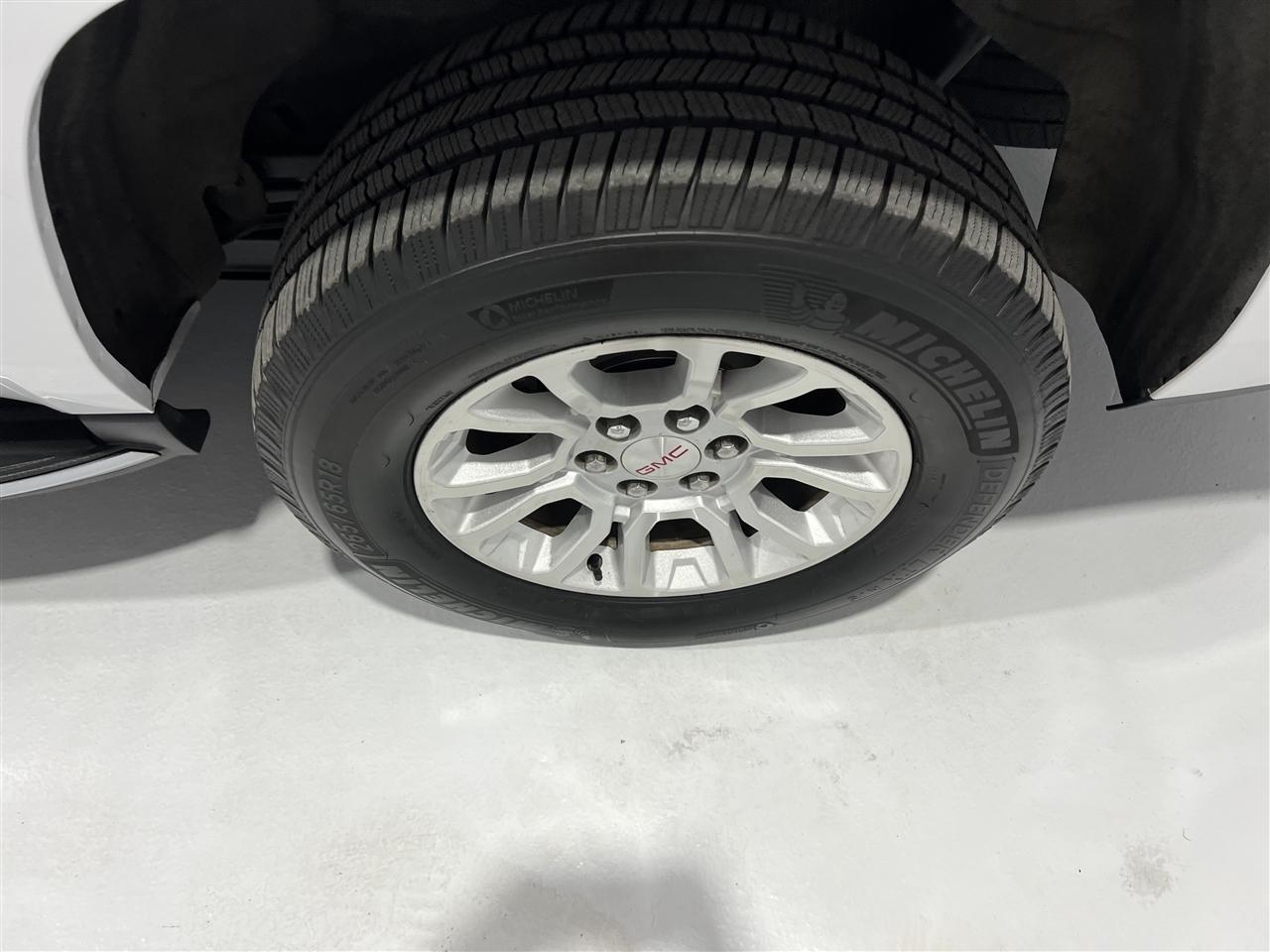 GMC Yukon XL SLE 2WD 2018