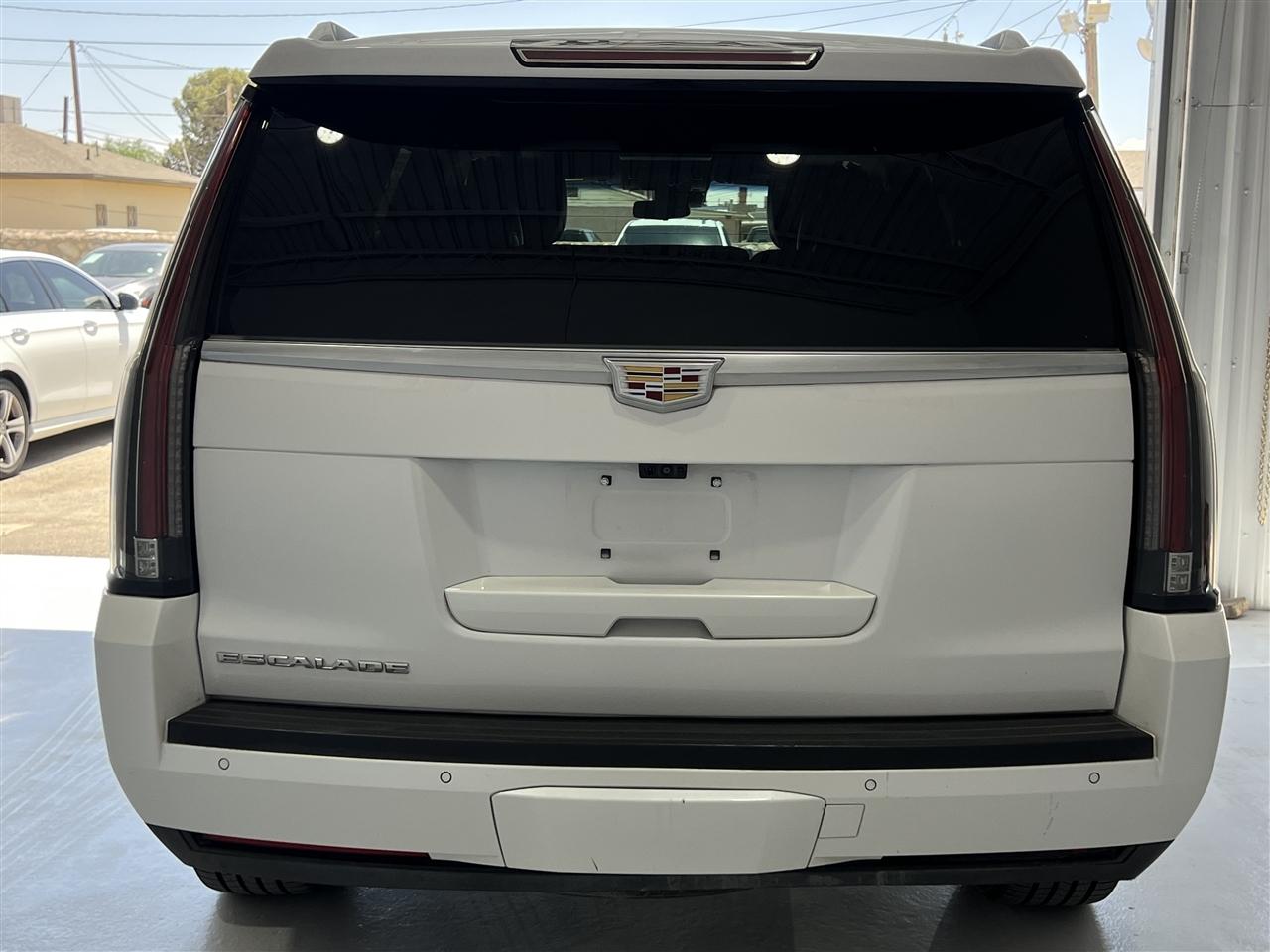 Cadillac Escalade Platinum 4WD 2018