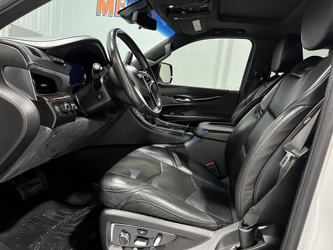 Cadillac Escalade Platinum 4WD 2018