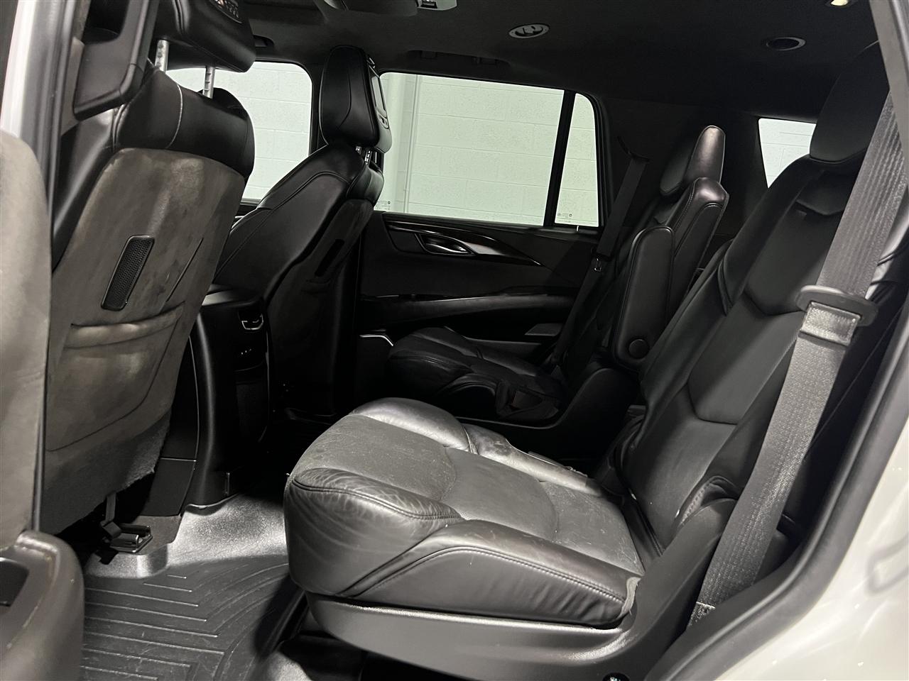 Cadillac Escalade Platinum 4WD 2018