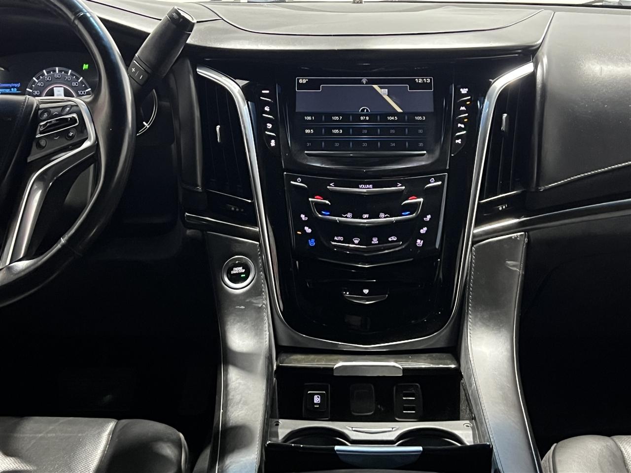 Cadillac Escalade Platinum 4WD 2018