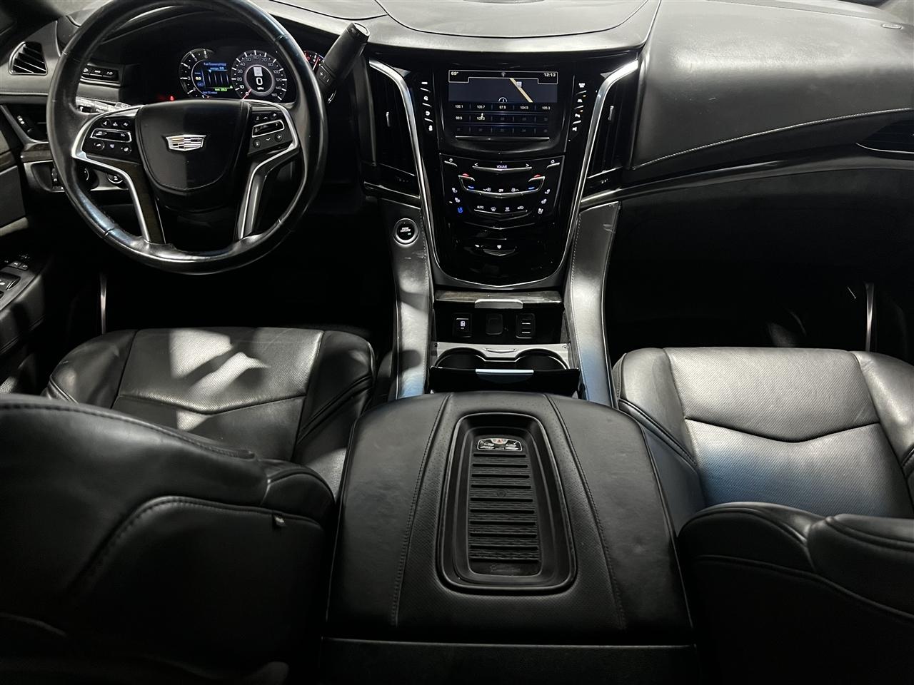 Cadillac Escalade Platinum 4WD 2018