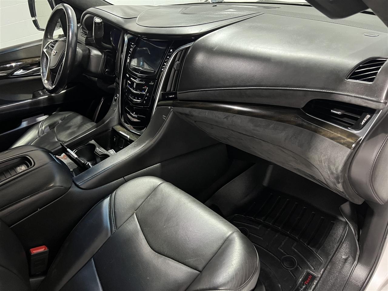 Cadillac Escalade Platinum 4WD 2018