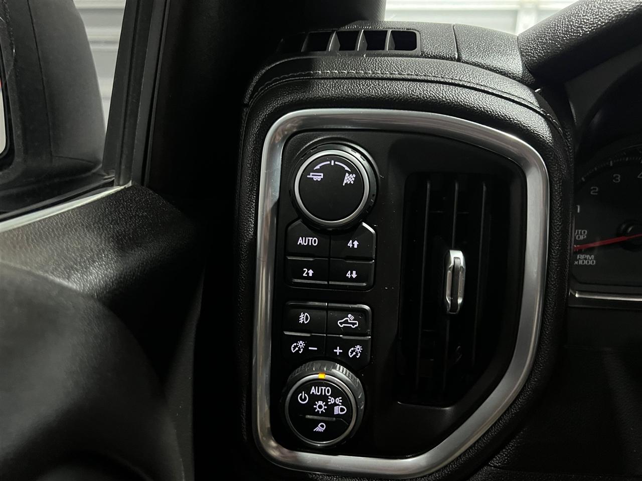 Chevrolet Silverado 1500 LT Trail Boss Crew Cab 4WD 2019