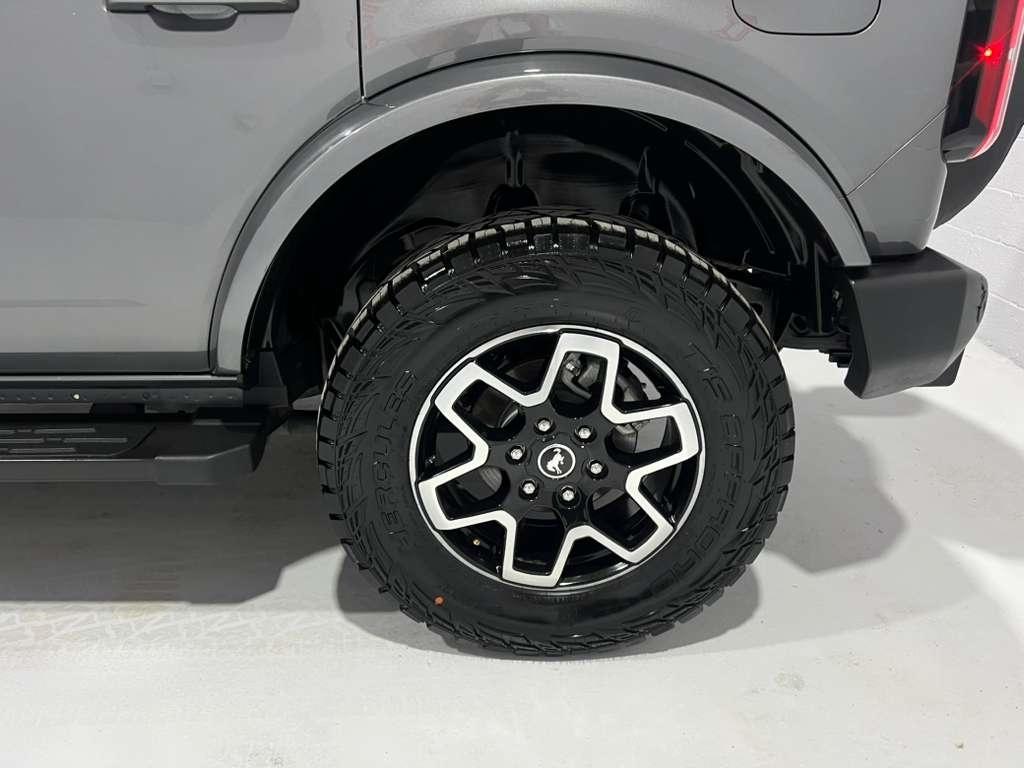 Ford Bronco Outer Banks 4-Door 2022