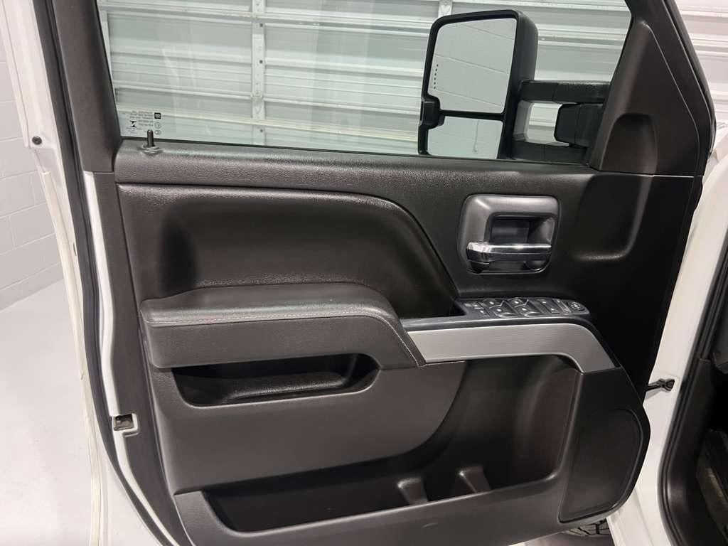 Chevrolet Silverado 2500HD LT Crew Cab 4WD 2016