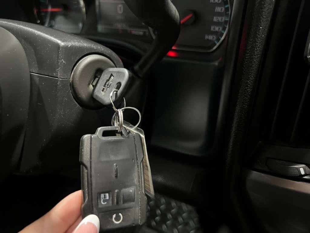 Chevrolet Silverado 2500HD LT Crew Cab 4WD 2016